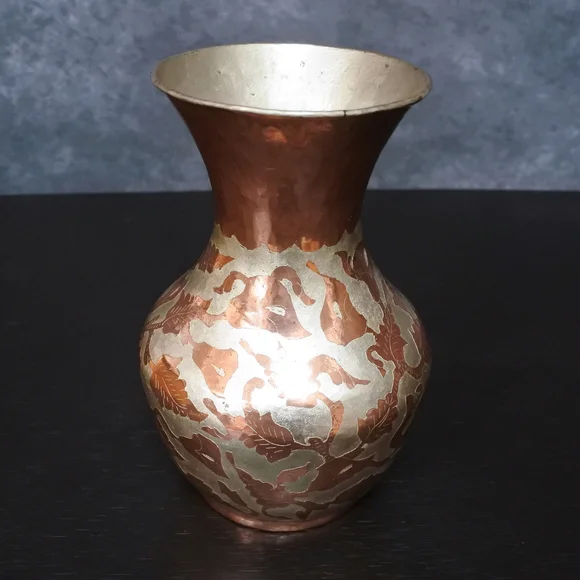 Vintage Mexico Hammed Copper Silver Etched Floral Leaf Pattern Vase